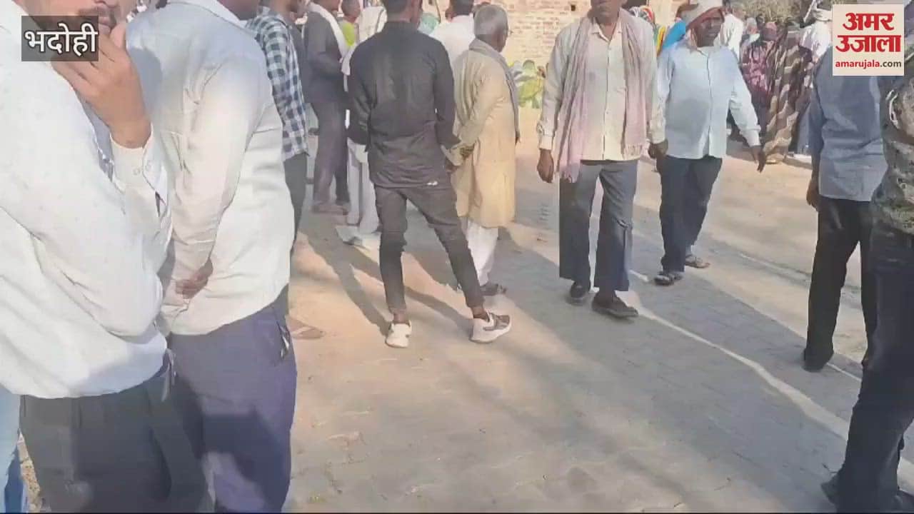 VIDEO : Road accident in bhadohi festival joy turned into mourning young boy dead