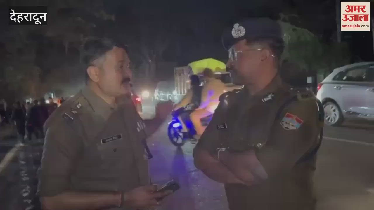 VIDEO : A high speed luxury car trampled six people in Dehradun four died on spot