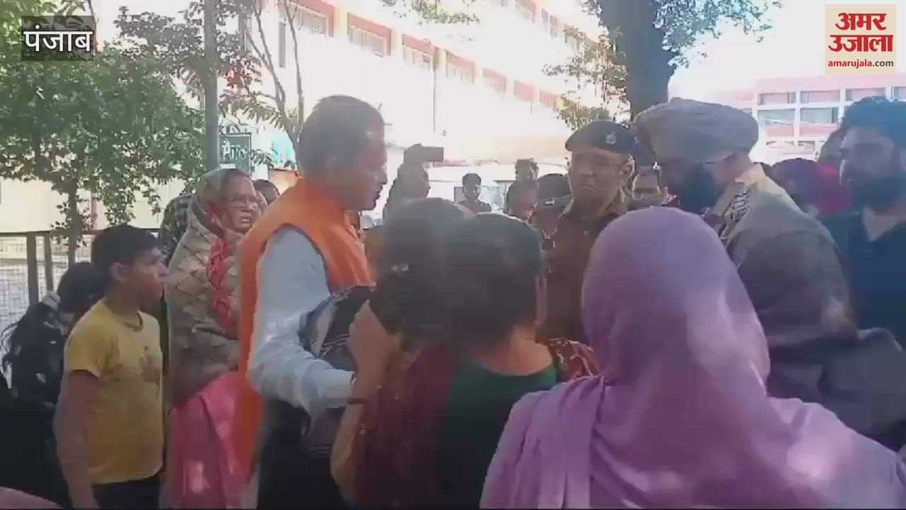 VIDEO : Moga Hindu organizations enraged over murder of Shiv Sena leader, staged sit-in demanding arrest