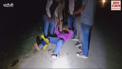 VIDEO : Police shot the misdeed accused in chandauli taken girl from her home to field on Holi