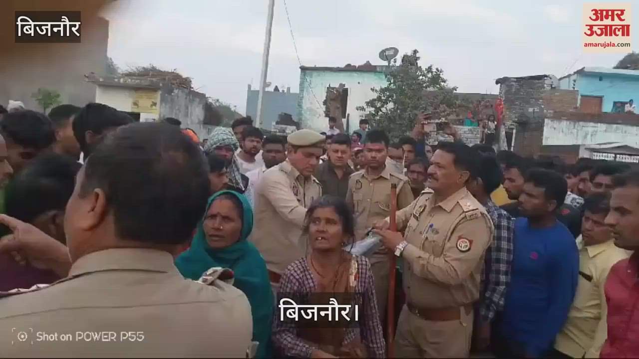 VIDEO : A farmer riding a bicycle died after being hit by a truck in Bijnor