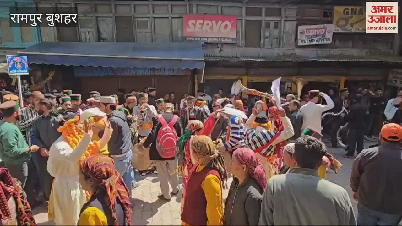 VIDEO : Rampur bazaar was filled with the melodious sound of traditional musical instruments like drums and nagadas