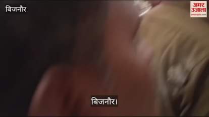 VIDEO : In Bijnor, the BJP Mandal president slapped the inspector in the police station