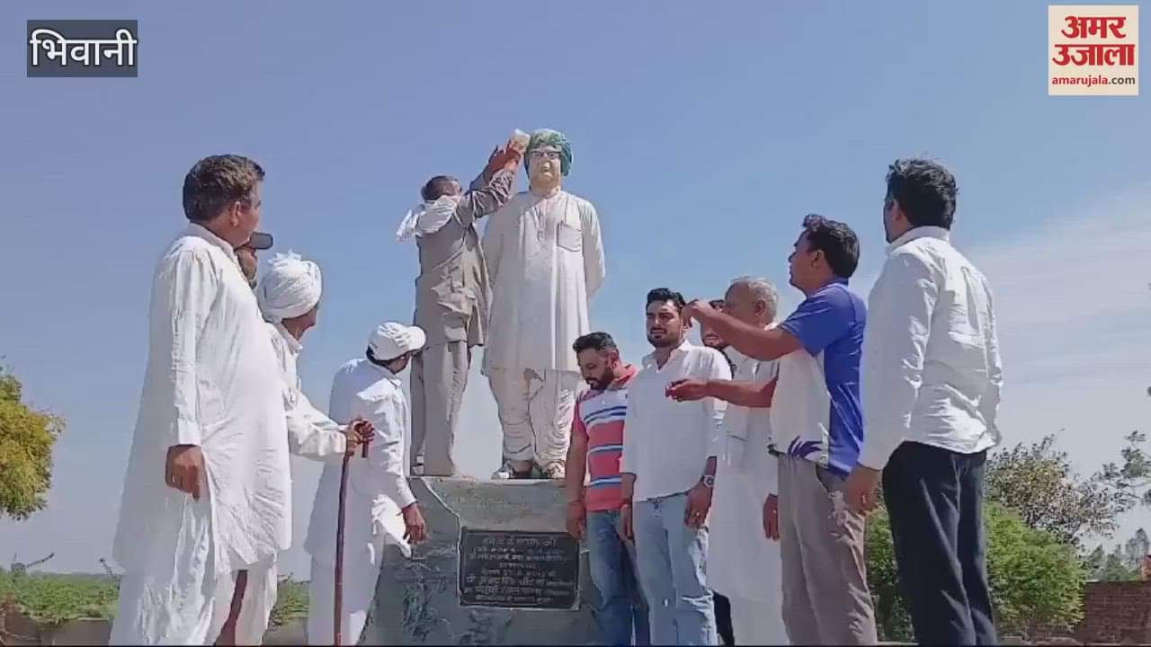 VIDEO : The matter of insulting the statue of Chaudhary Devi Lal in Dhanana, Bhiwani was resolved, the family apologized in the Khap Panchayat
