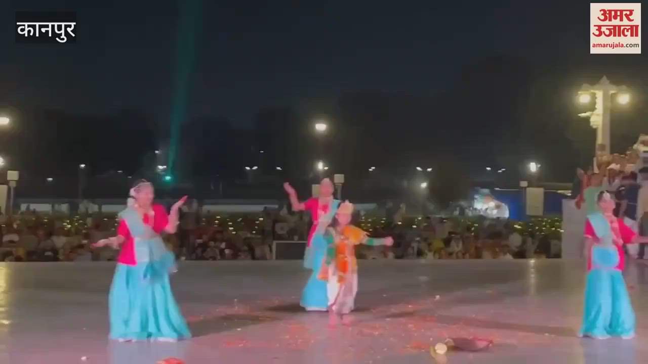 VIDEO : Artists created a great atmosphere in Braj Ki Phaag at JK Mandir