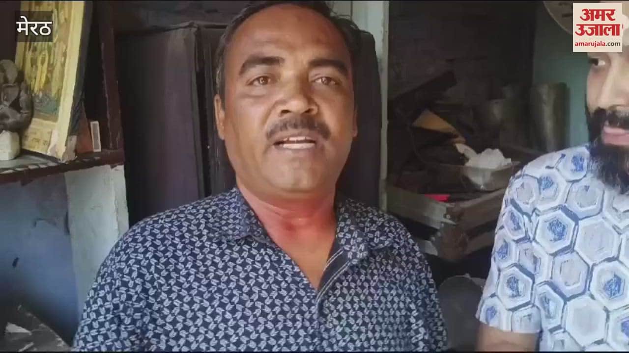 VIDEO : Meerut: Uproar on Shivaji Road over breaking of shop wall