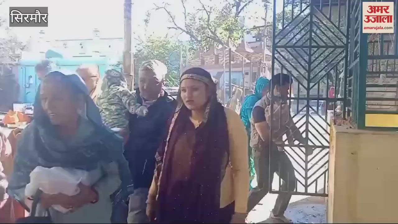 VIDEO : Crowds of devotees gathered at Shitla Mata Mandir in Nahan on Basde festival