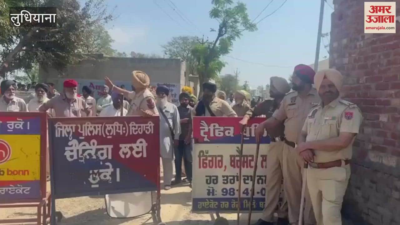 VIDEO : Bulldozer runs on house of father-son drug smugglers in Ludhiana