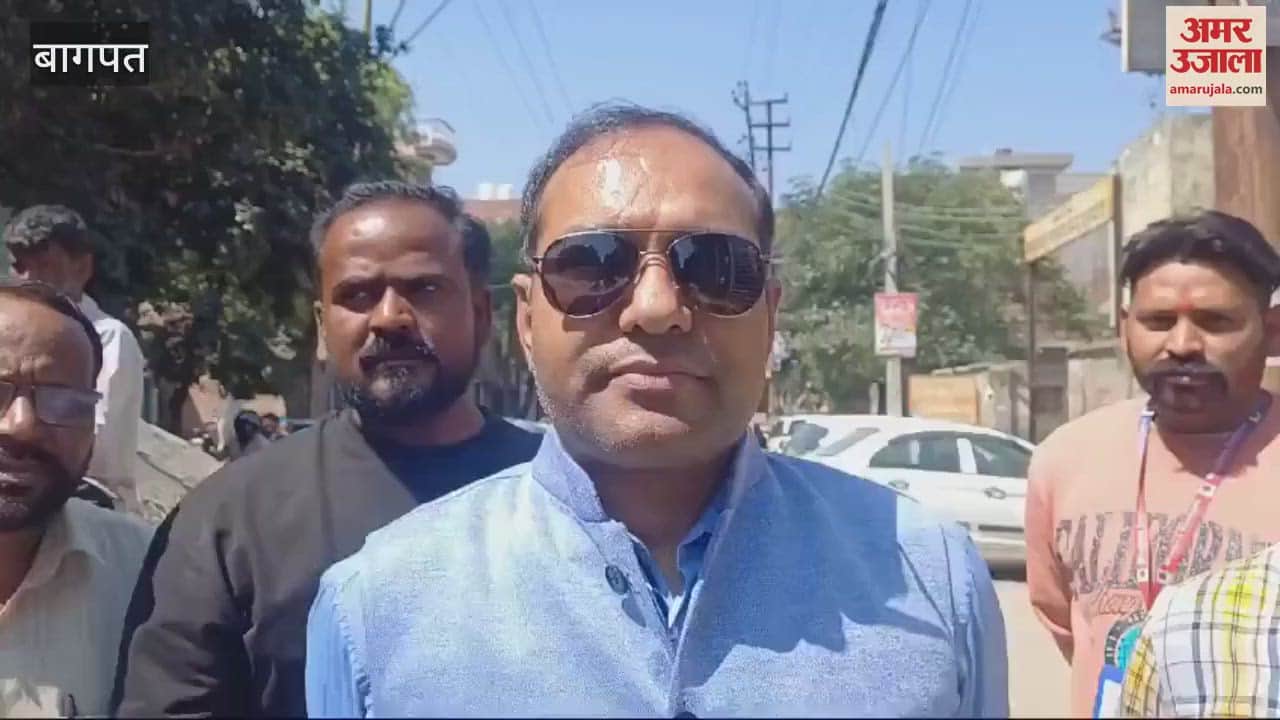 VIDEO : Baghpat: Municipality's bulldozer will run in Baghpat city.