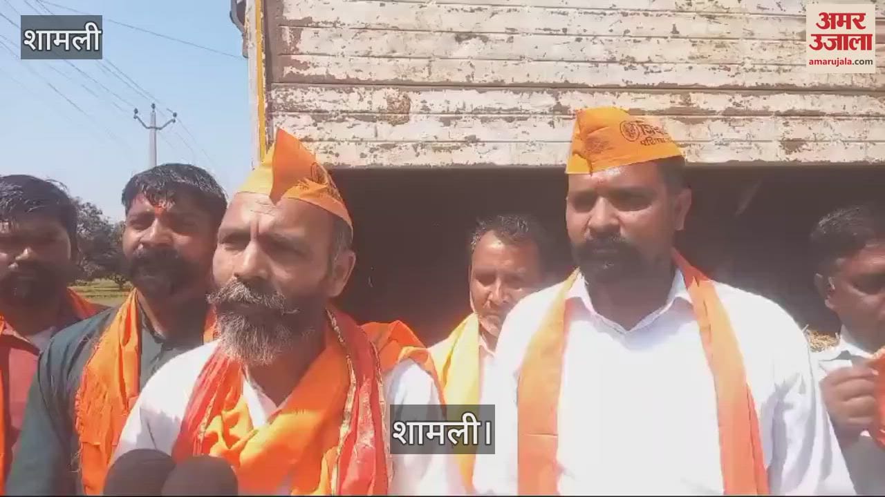 VIDEO : In Shamli, cattle were being taken to Punjab by truck, uproar ensued, police detained the truck driver