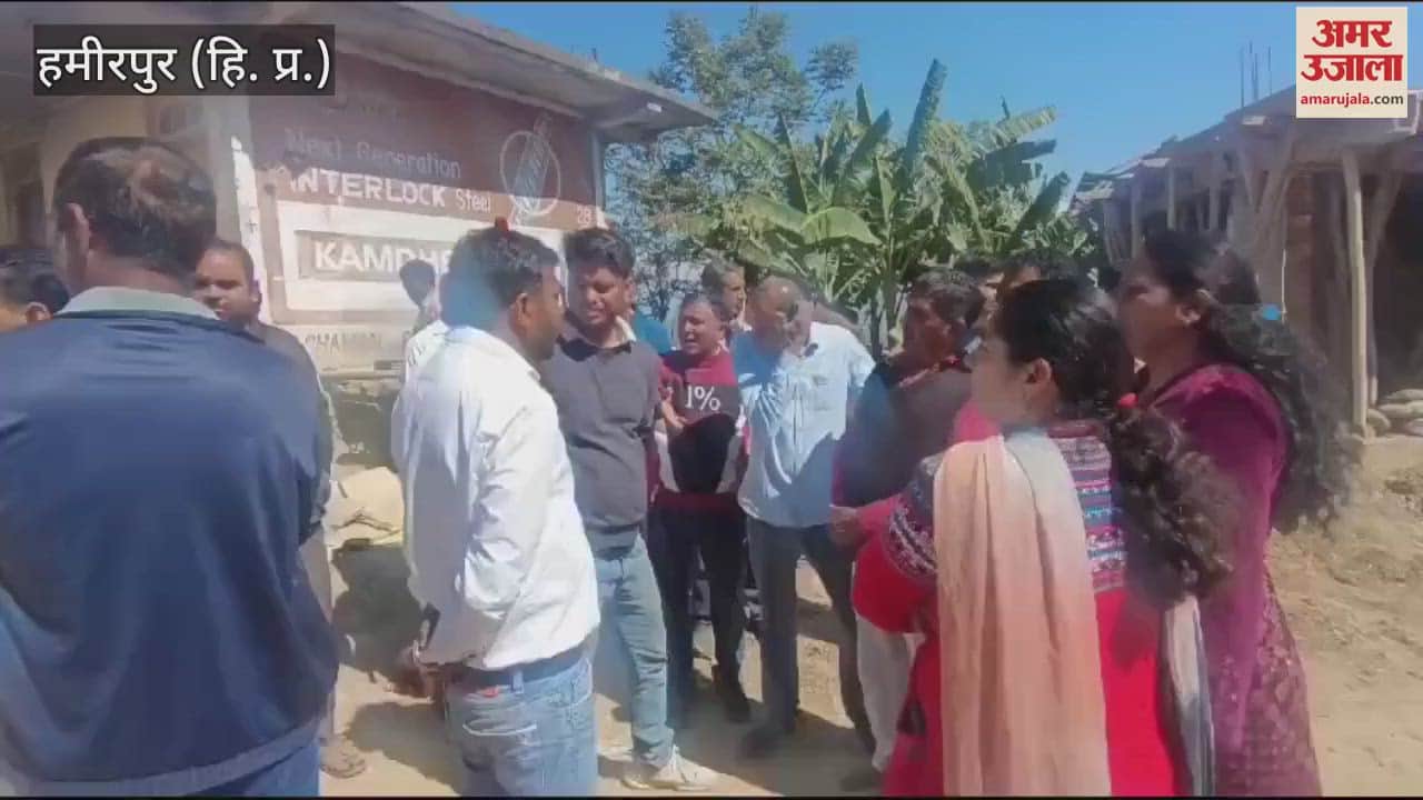 VIDEO : Villagers got angry over breaking of road stopped company's vehicles