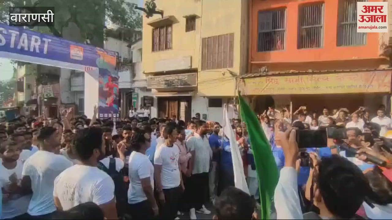 VIDEO : Three thousand Kashi residents ran from Bhainsasur to Tulsi Ghat with message of Ganga cleanliness