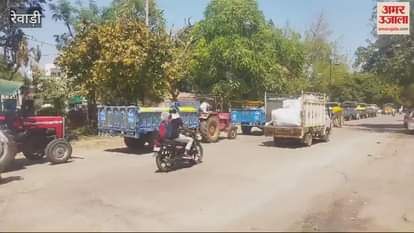 VIDEO : सुबह से लाइन में लगे किसान, दोपहर तक फसल बेचने का कर रहे इंतजार