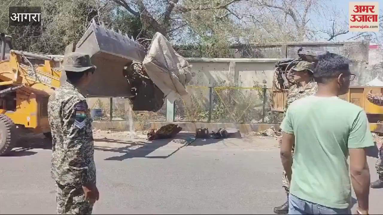 VIDEO : Municipal corporation removed encroachment from roadside