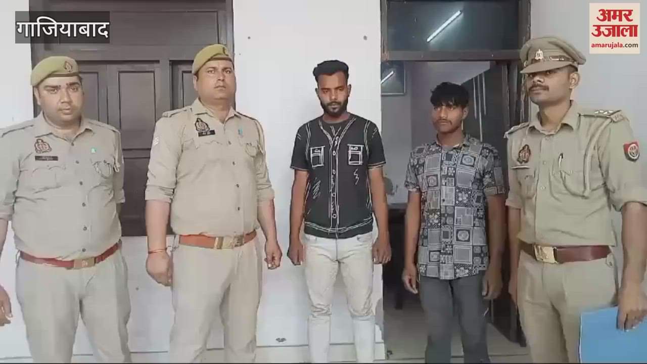 VIDEO : Parts of 10 vehicles recovered from two vehicle thieves in Ghaziabad  Loni