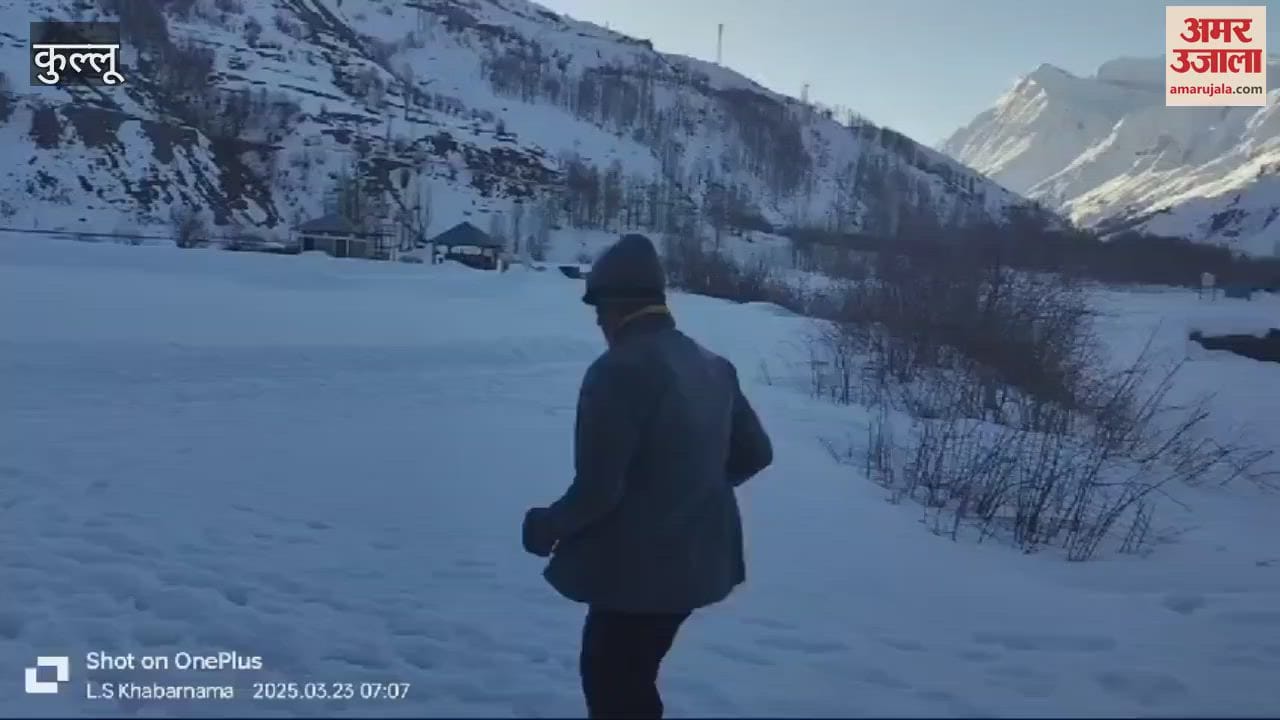 VIDEO : Snow marathon started at an altitude of 11 thousand feet