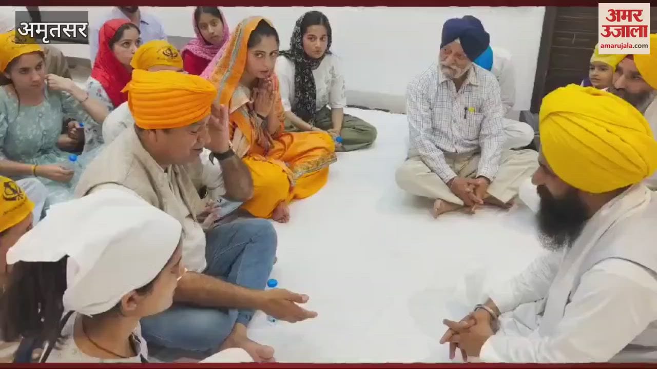 VIDEO : हिमाचल से आए अध्यापकों व छात्रों ने की अकाल तख्त के जत्थेदार से मुलाकात