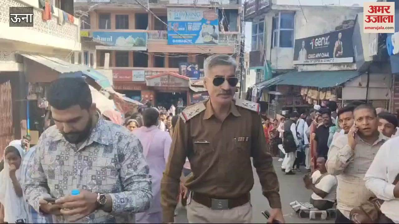 VIDEO : Crowds gathered at the temple of Maa Chintapurni long queues of devotees were seen