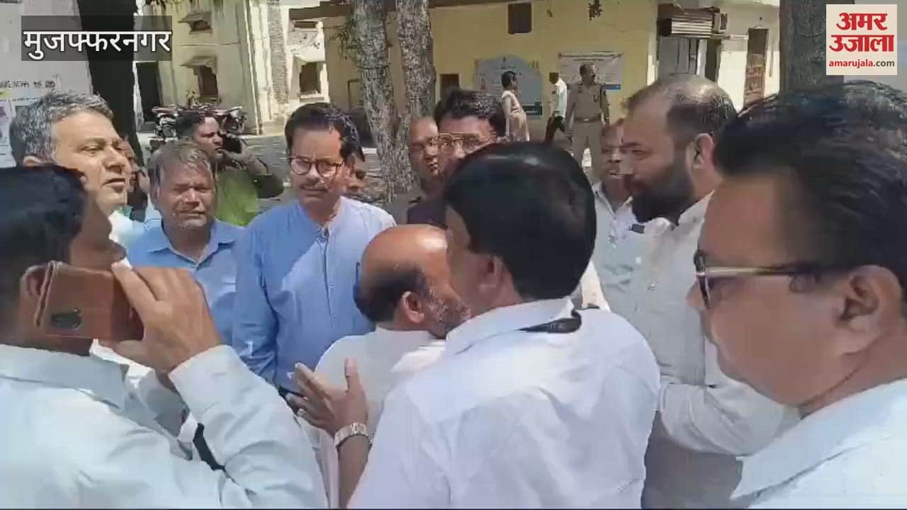 VIDEO : Muzaffarnagar: Protest against liquor shop at Kachari Gate