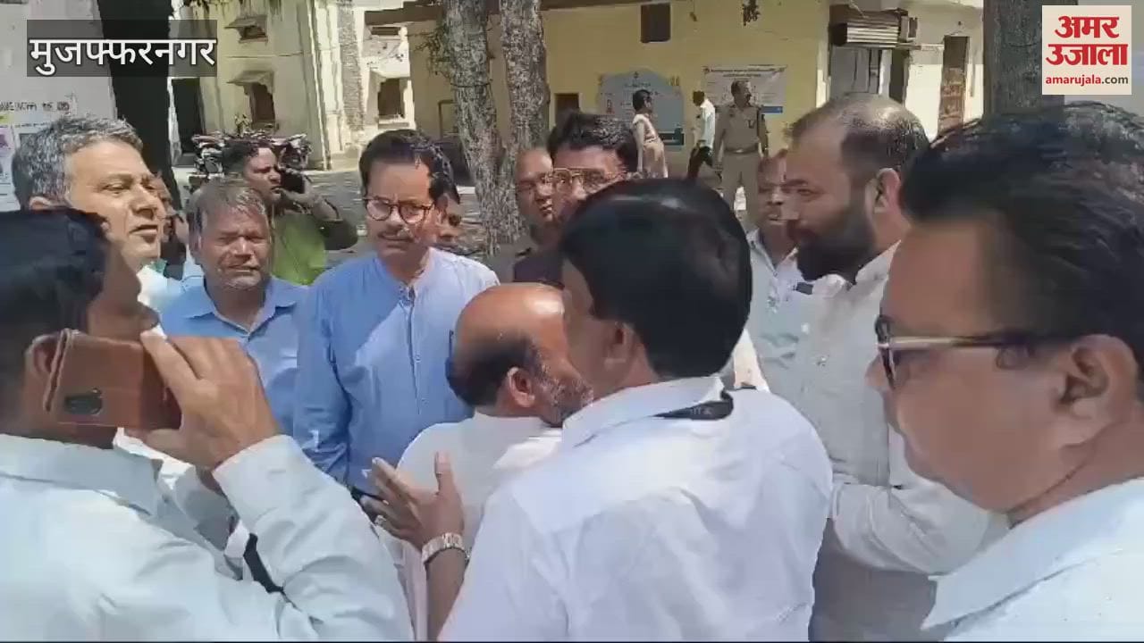VIDEO : Muzaffarnagar: Protest against liquor shop at Kachari Gate
