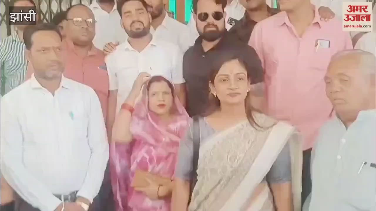 VIDEO : Councillors mobilized against the attack on a female councillor in the police station, met the SSP