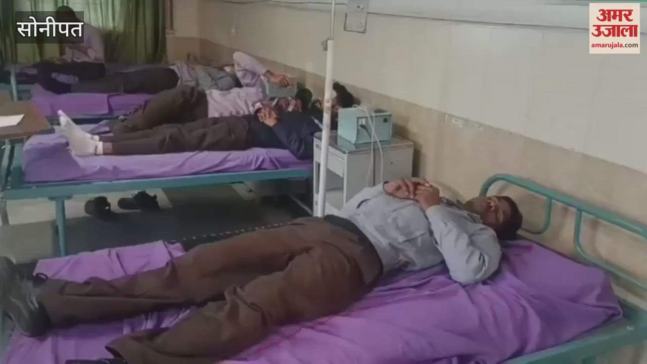 VIDEO : Bus and truck collide in Sonipat, 25 employees injured