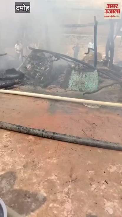 Fire breaks out in house due to unknown reasons