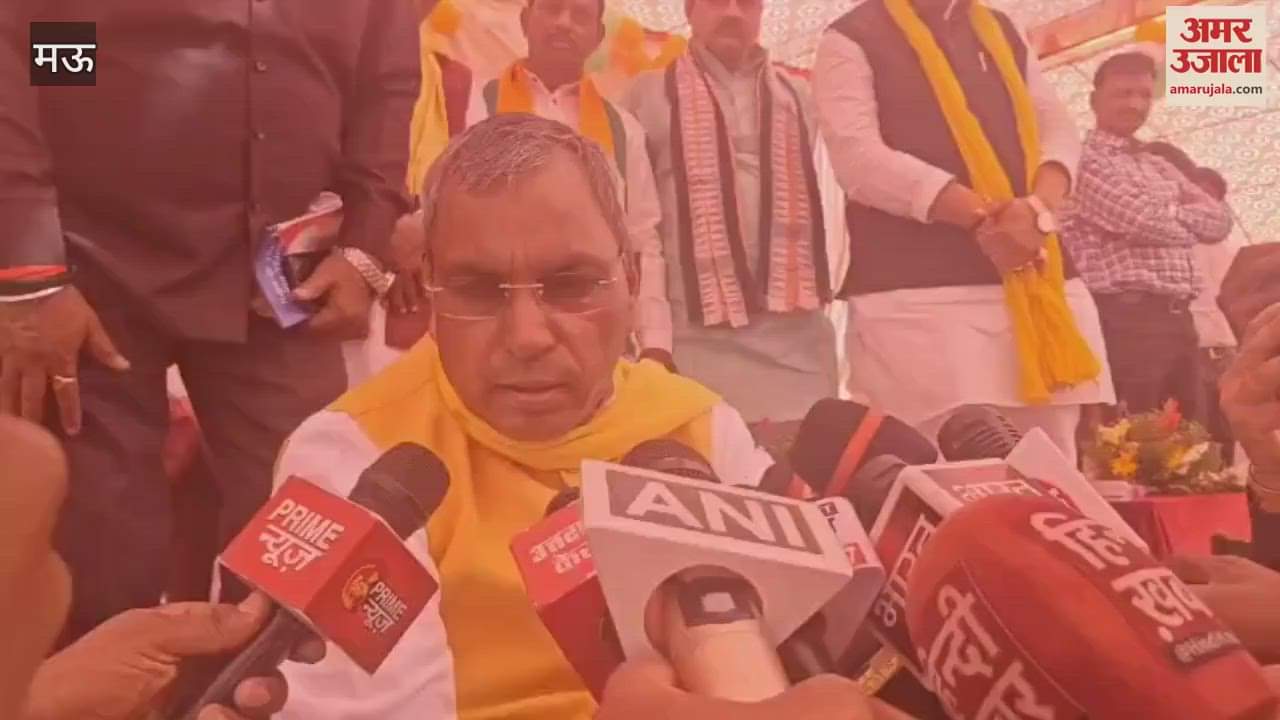 VIDEO : Omprakash targeted Akhilesh yadav said why take 11 dips in Sangam