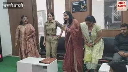 VIDEO : In Amar Ujala's 'Police School' program in Dadri, students were taught protection against cyber crimes