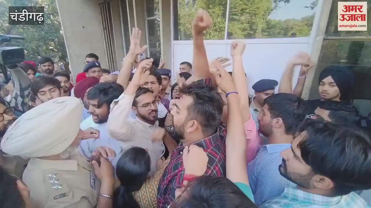 VIDEO : Student murdered in Haryanvi singer Masoom Sharma's star night in PU, students protest