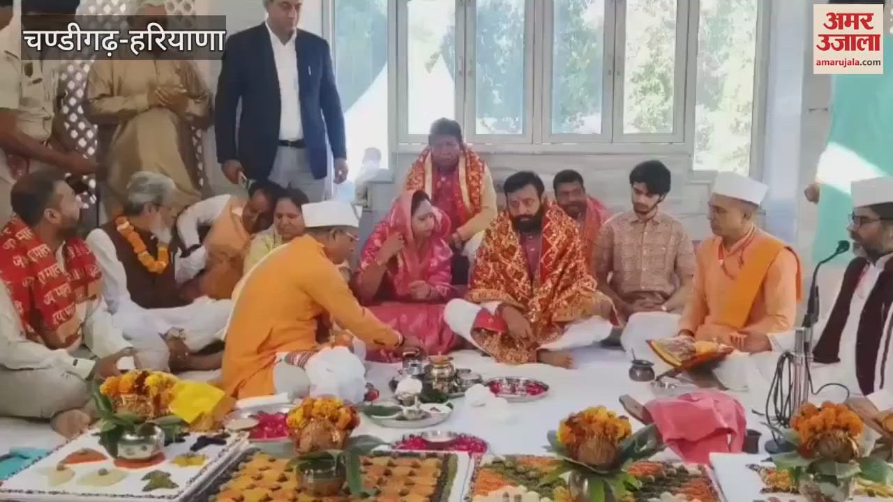 VIDEO : CM Naib Saini offered prayers at Mansa Devi temple on Navratri