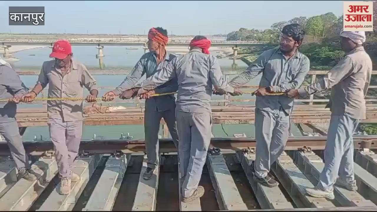 VIDEO : Effect of heat is visible on workers, 574 channel sleepers laid in 12 days