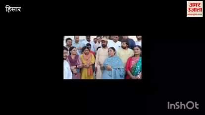 VIDEO : Protest outside BJP office in Hisar for restoration of old pension, district president angry