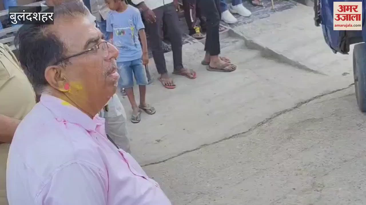 VIDEO : Muslims showered flowers on the procession of Mata in Bulandshahr