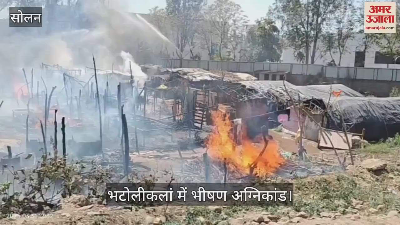 VIDEO : Fierce fire in Bhatolikal, 19 slums burnt to ashes, threeyearold girl burnt alive
