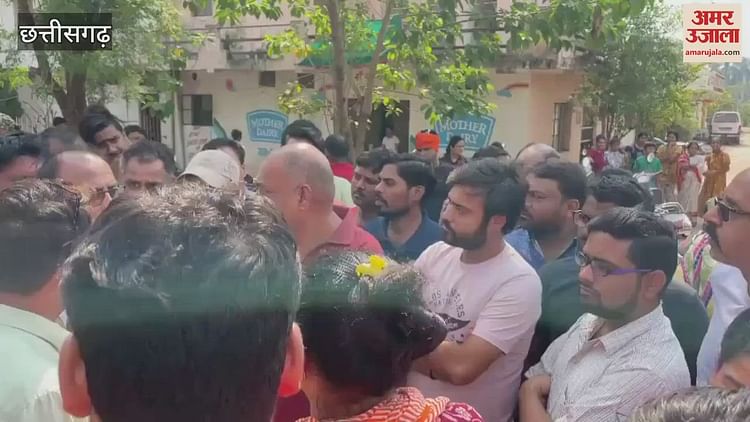 VIDEO : रायपुर के सेजबहार हाउसिंग बोर्ड कॉलोनी में तीन दिनों से पानी बंद, लोगों ने जमकर किया हंगामा, देखें एक्सक्लूसिव वीडियो