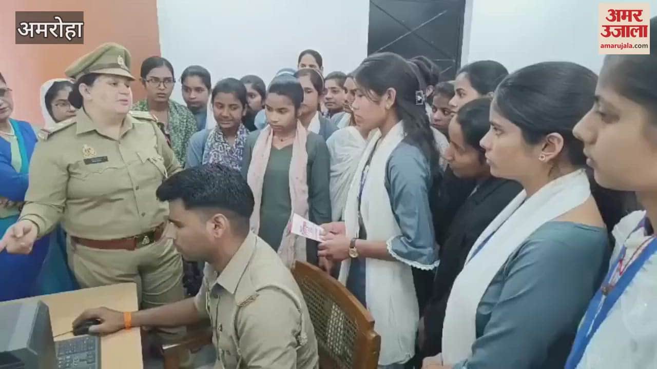 VIDEO : Students of Ramabai Ambedkar College reached the police station to go to work
