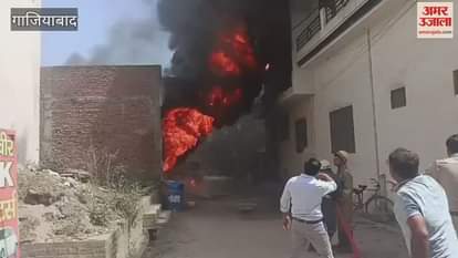 VIDEO : huge fire in paint warehouse Modinagar