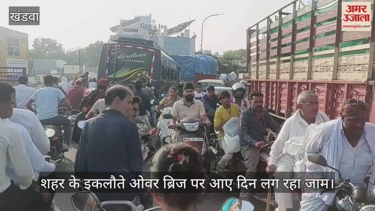 jam situation is created due to the breakdown of heavy vehicles due to overloading