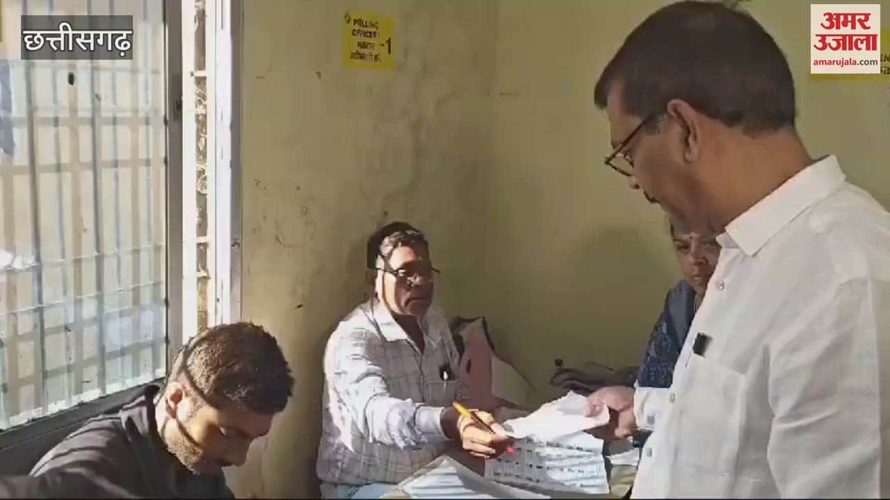 VIDEO : Raipur South Assembly by-election Raipur Rural MLA casts vote