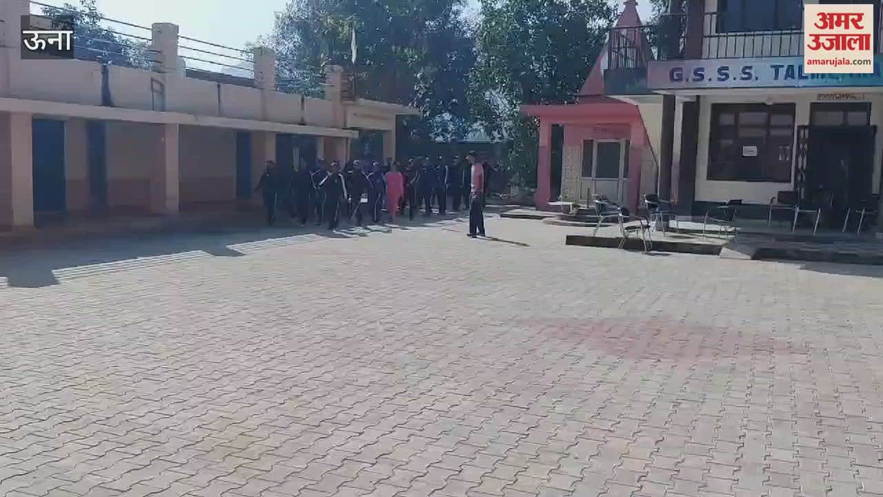 VIDEO : On the fifth day of the NSS camp going on in Talmehada School the volunteers took out a Prabhat Pheri