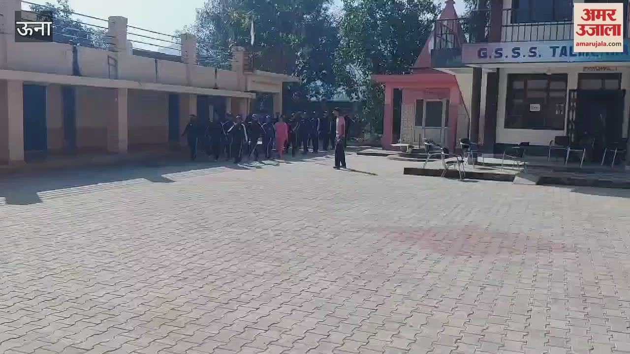 VIDEO : On the fifth day of the NSS camp going on in Talmehada School the volunteers took out a Prabhat Pheri