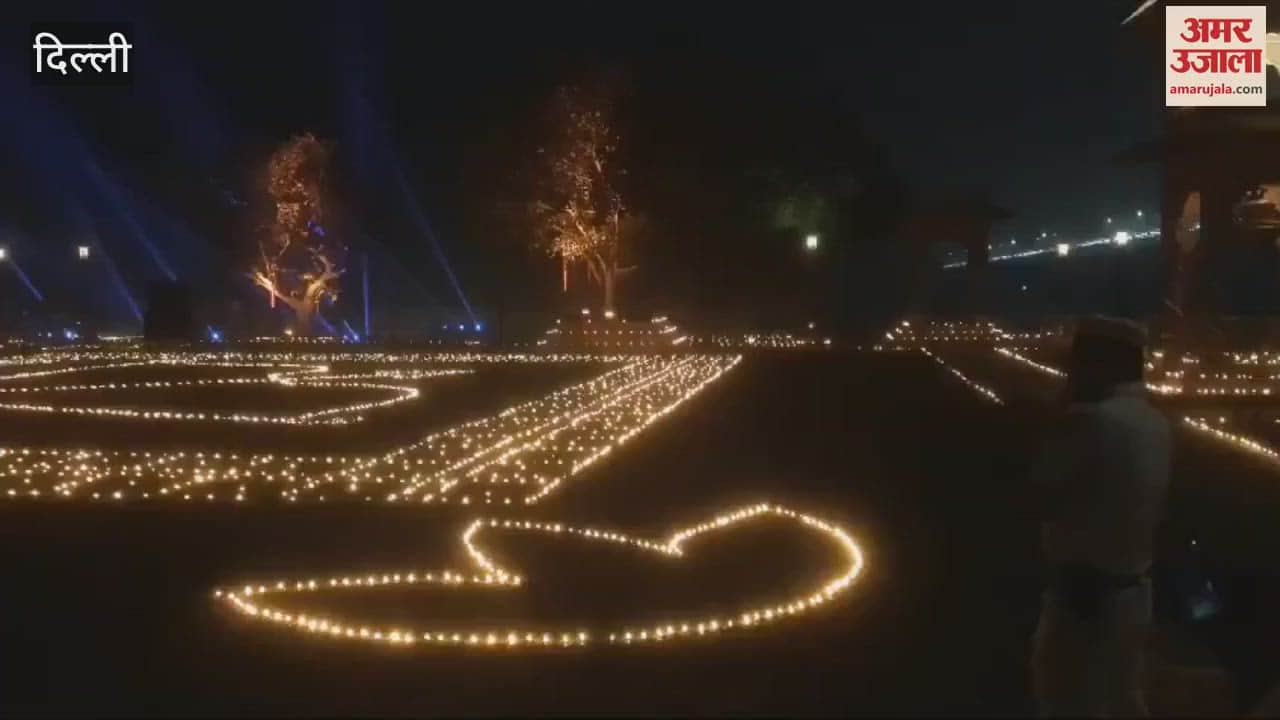 VIDEO : Deepotsav program begins at Vasudev Ghat near Kashmiri Gate