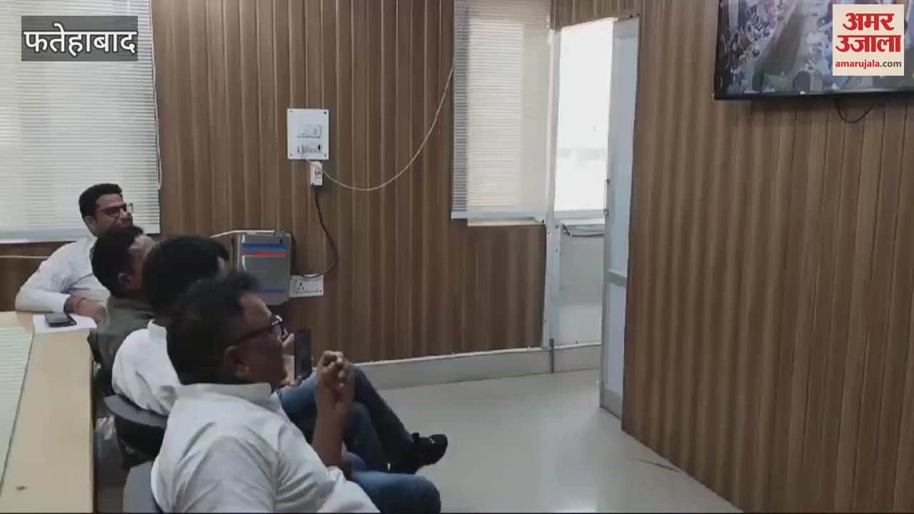 VIDEO : Councilor representatives thrown out from the meeting of Municipal Council House in Fatehabad, meeting under police guard