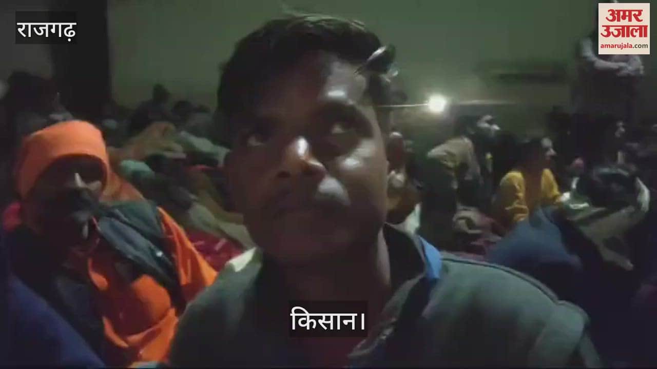 For the fertilizer to be distributed on Monday, the farmers have camped since Sunday