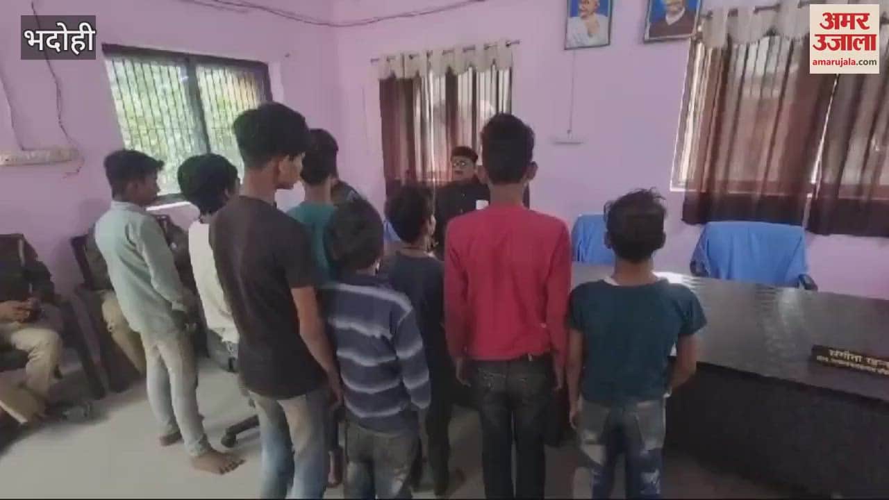 VIDEO : ten child labourers found in Bhadohi AHTU team raided carpet weaving centre and freed children