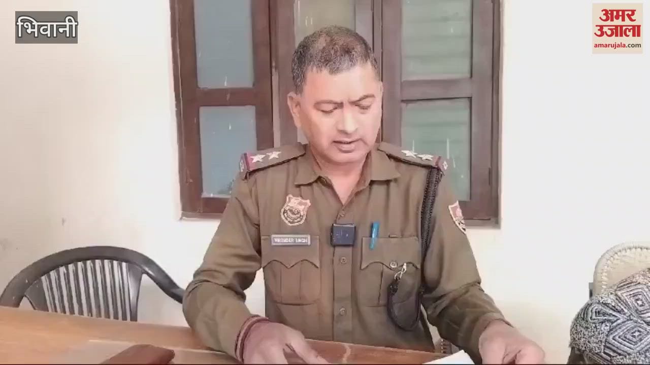 VIDEO : Karetta driver hits bike from behind in Bhiwani, bike driver dies