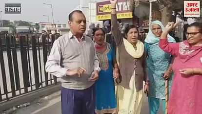 VIDEO : Laddus distributed before the possible victory of AAP candidate Ishank in Chabbewal VIDEO : Laddus distributed before the possible victory of AAP candidate Ishank in Chabbewal