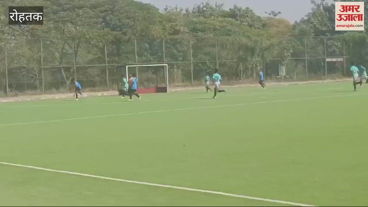 VIDEO : रोहकर में मैदान पर नजर आ रहा हॉकी का रोमांच