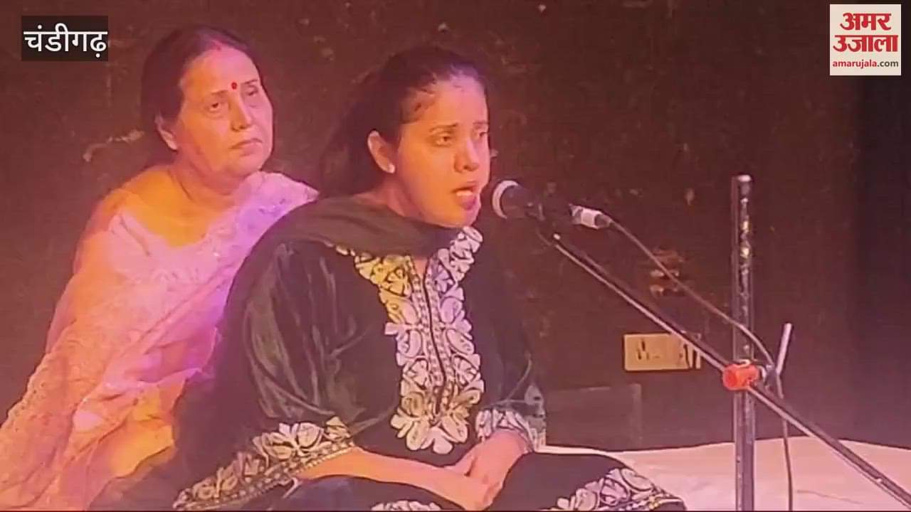 VIDEO : Tejaswini Sharma presented bhajans during TFT Festival